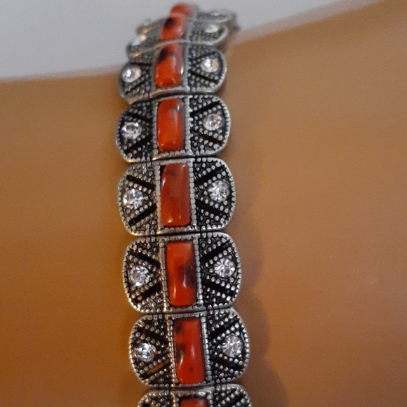 VTG 💖 Fashion Jewelry Coral Color Bracelet - Picture 3 of 7